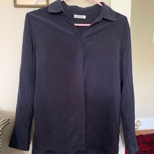 Everlane 100% Silk Button Up Blouse size small 560
